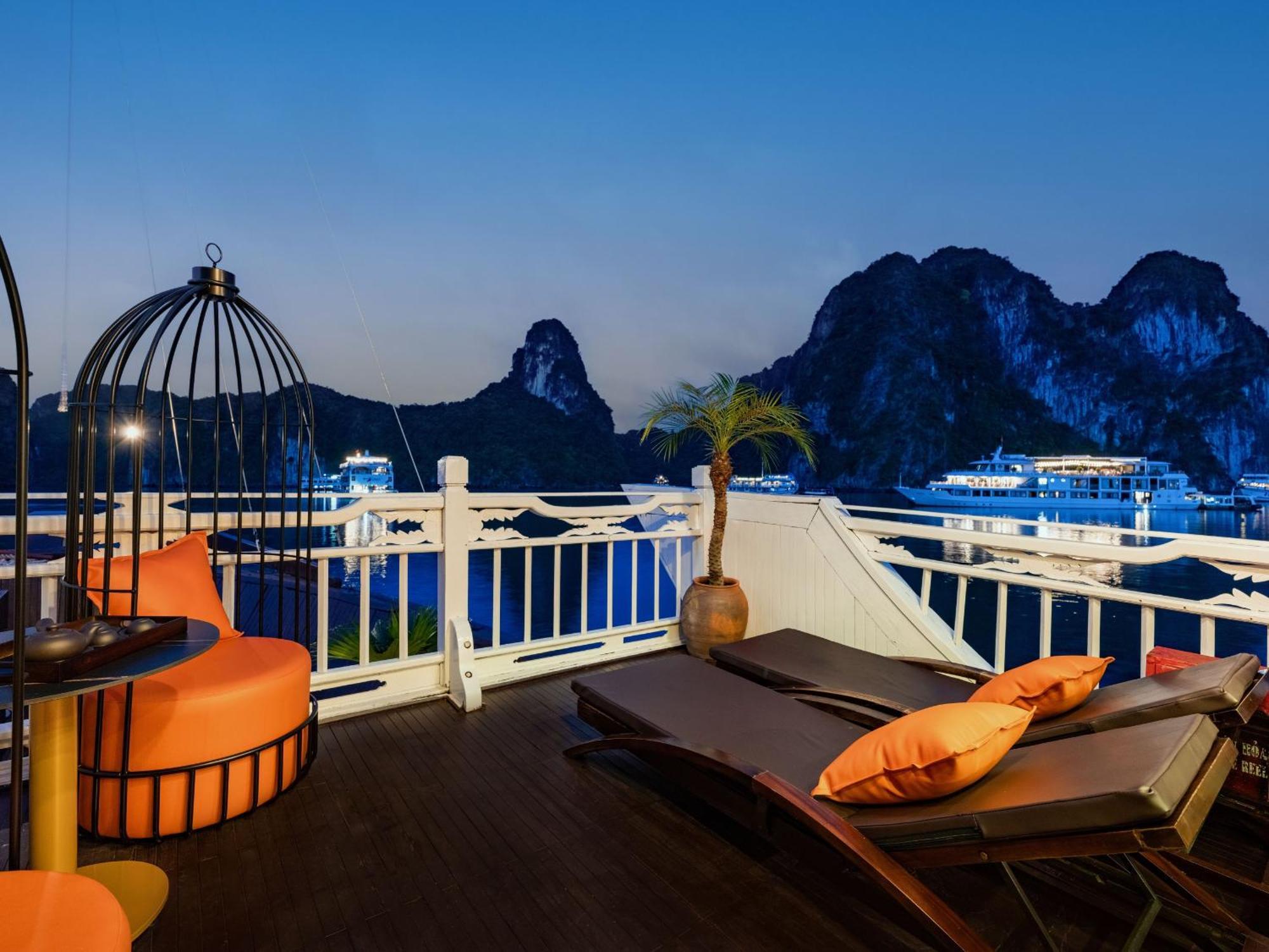Hera Boutique Cruise Ha Long Bay 外观 照片