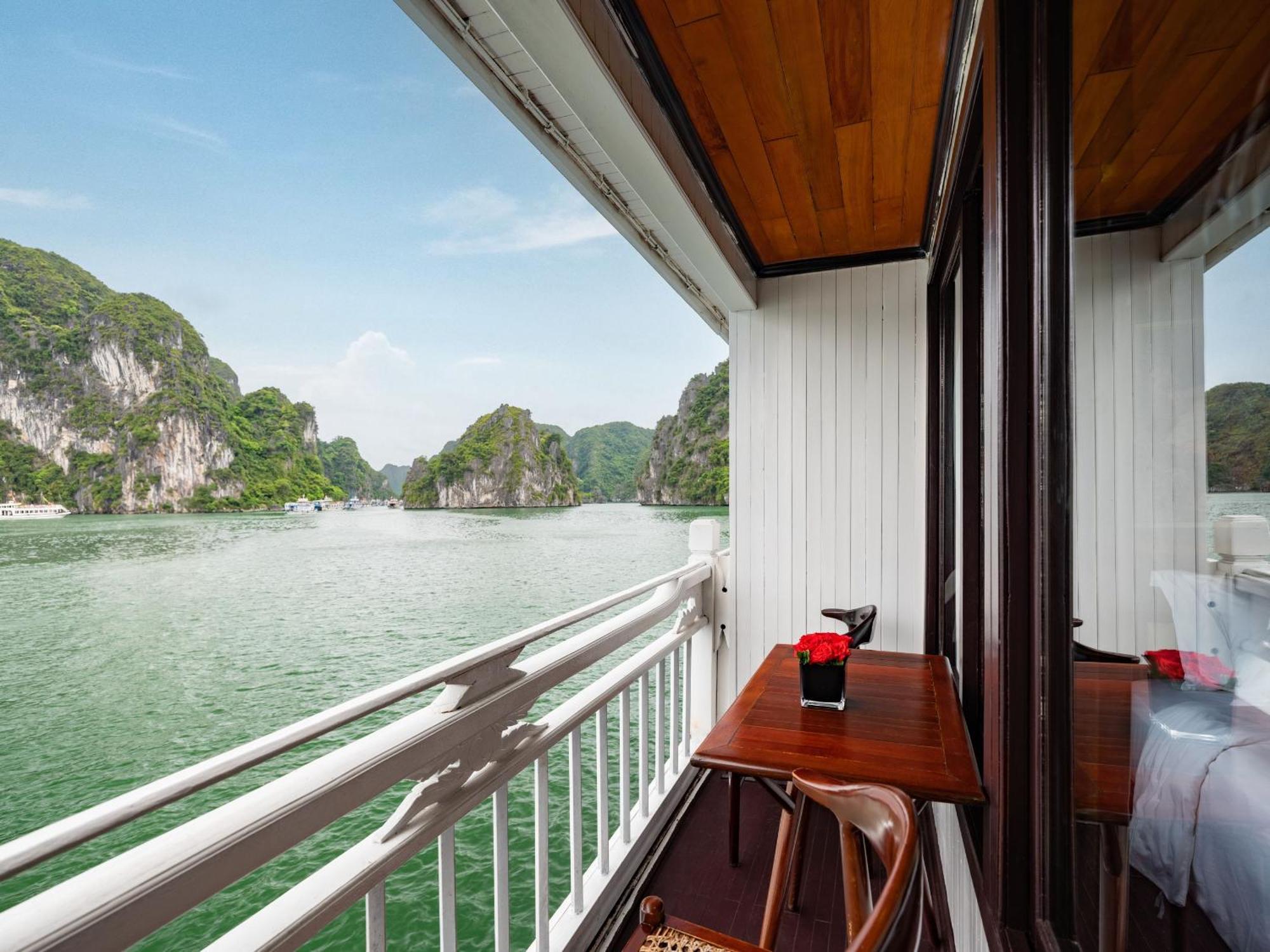 Hera Boutique Cruise Ha Long Bay 外观 照片