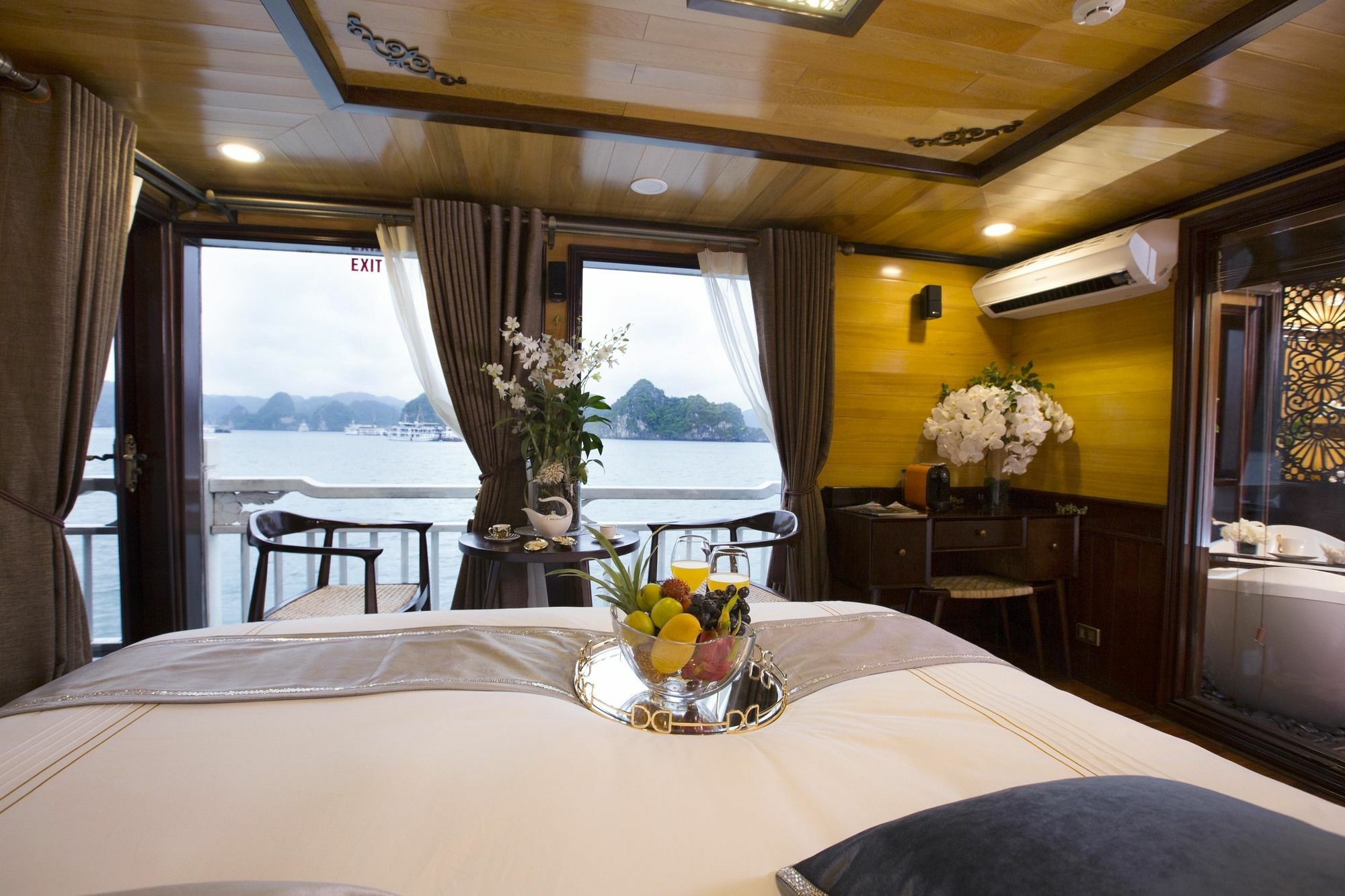 Hera Boutique Cruise Ha Long Bay 外观 照片