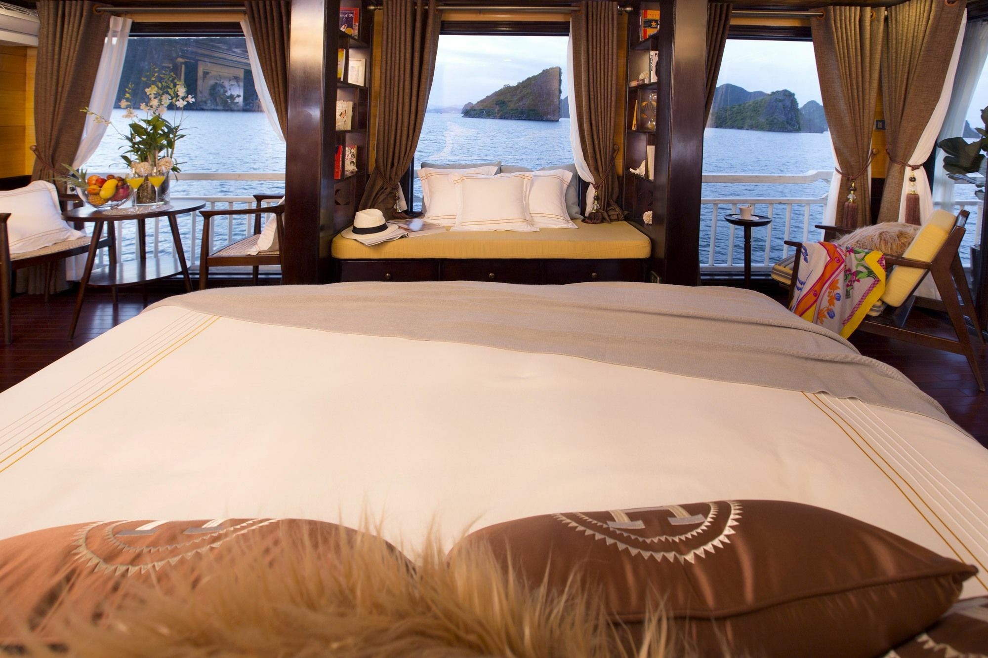 Hera Boutique Cruise Ha Long Bay 外观 照片