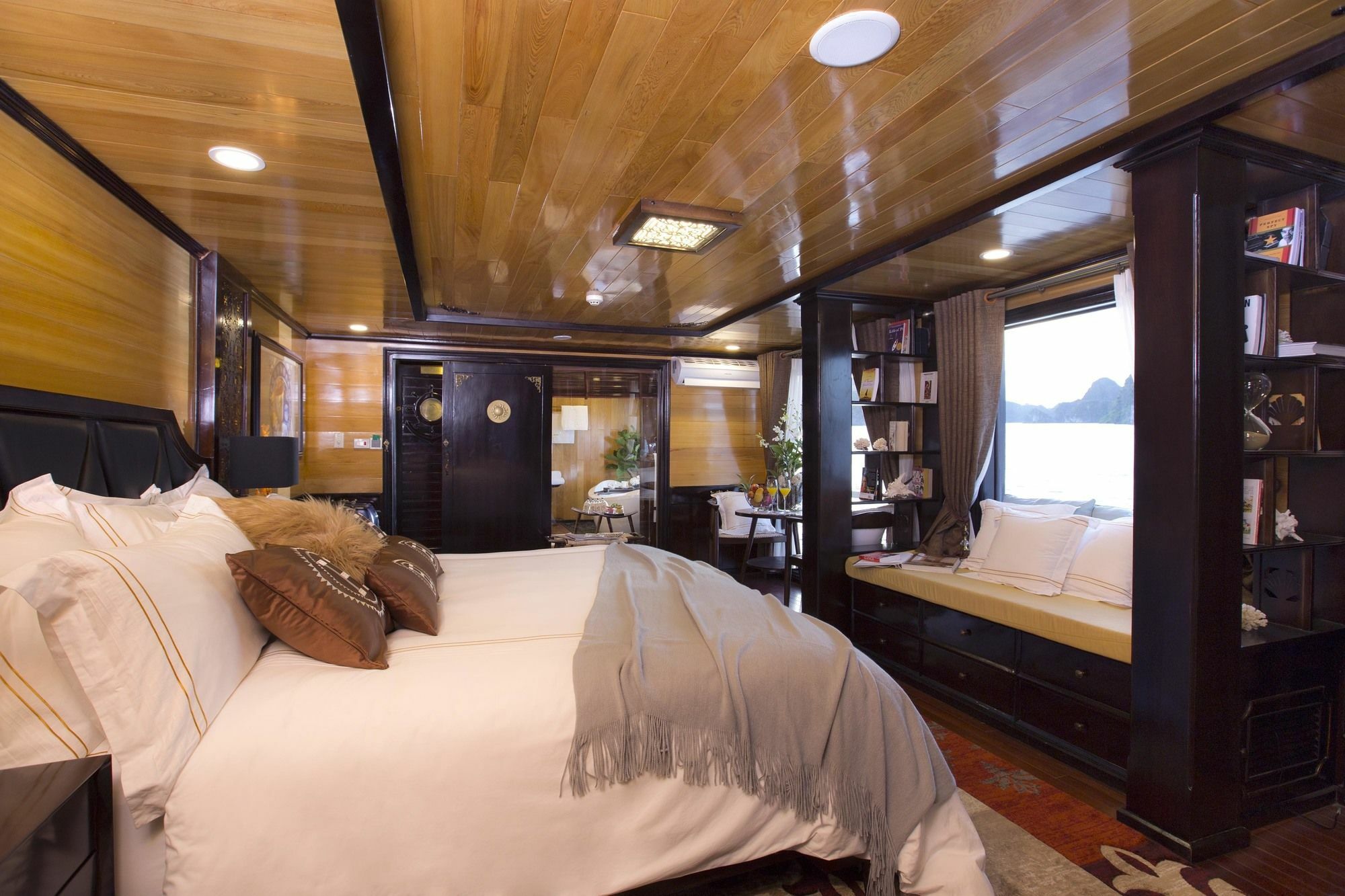 Hera Boutique Cruise Ha Long Bay 外观 照片