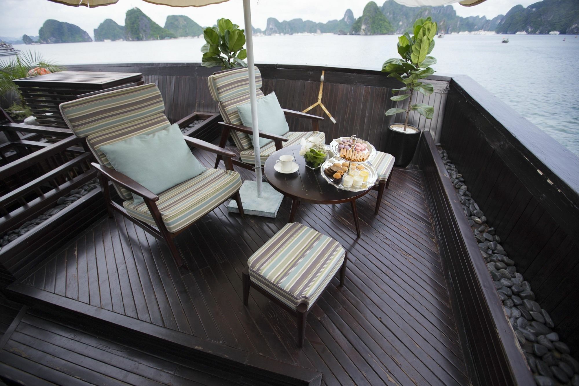 Hera Boutique Cruise Ha Long Bay 外观 照片